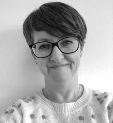 Dr Esmée Hanna